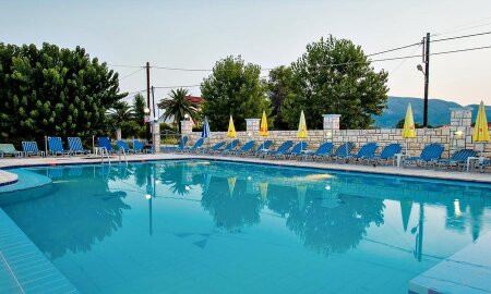 Tassia Studios Aparthotel